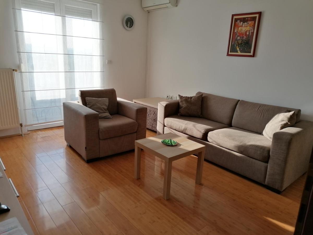 Apartman Breza Kruševac エクステリア 写真